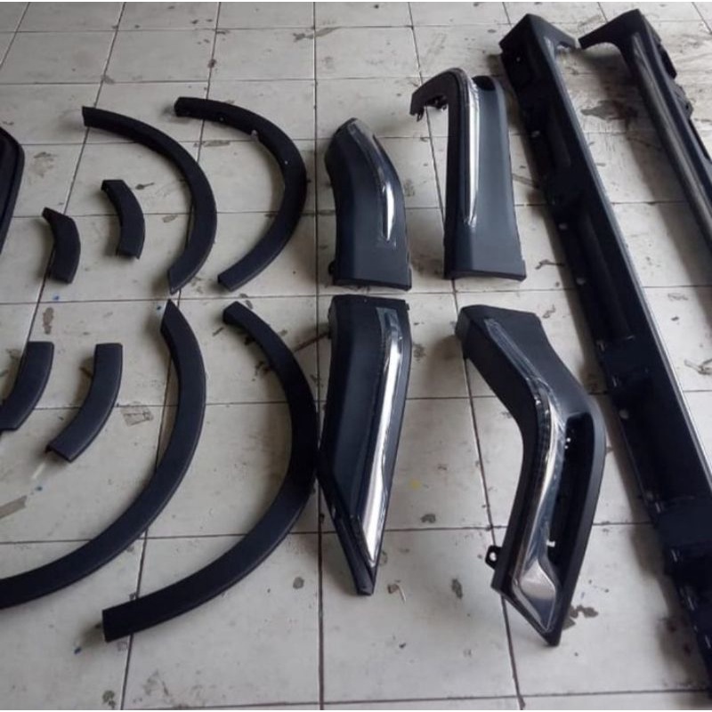 Bodykit original Toyota Innova Venturer