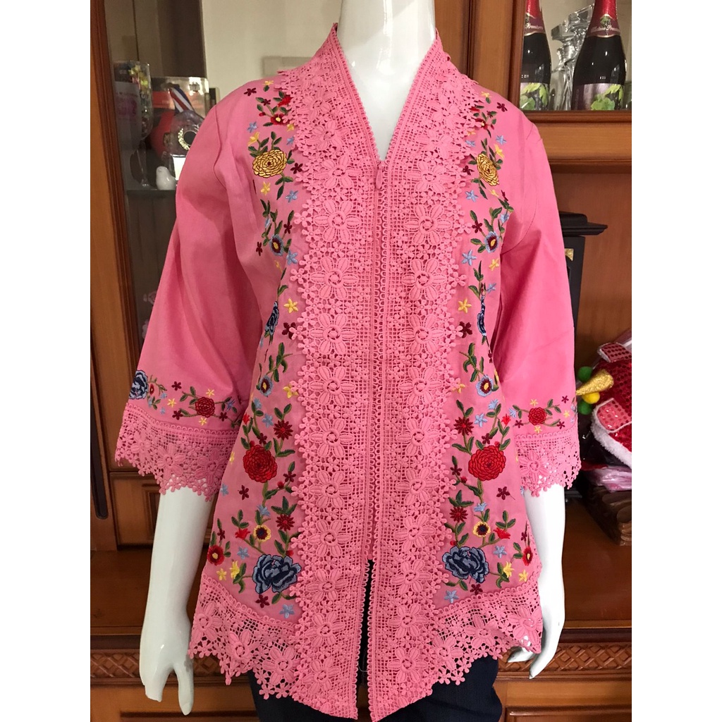 Kebaya alexuez  brukat tebal  warna bordir timbul kombinasi brukat //kebaya alexuez premium 0994