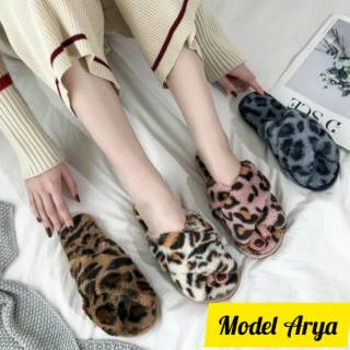  Sandal  Bulu  Wanita Model Arya Faux Fur Sendal Rumah Selop 