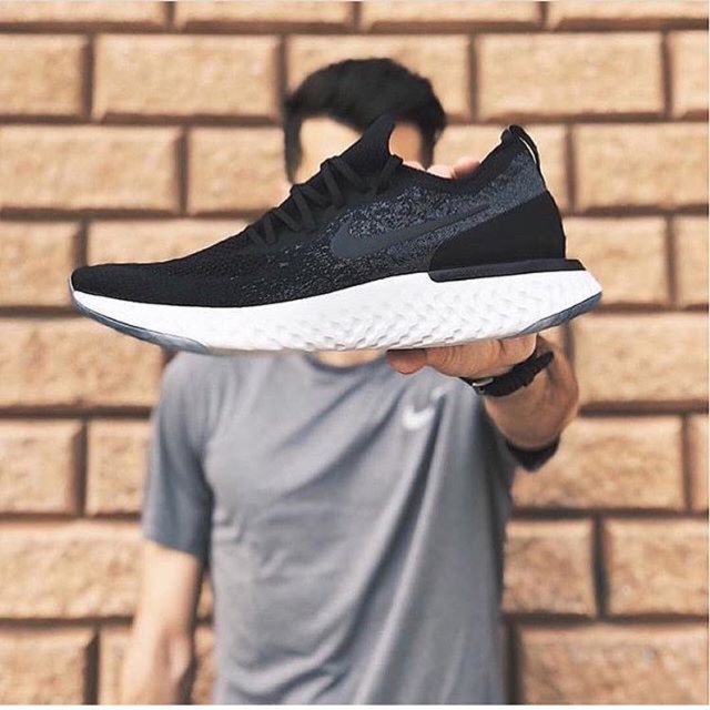 NIKE EPIC REACT FLKNIT BLACK WHITE