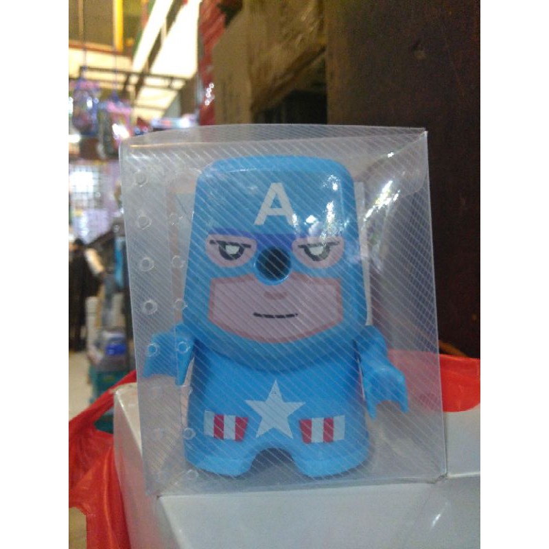 

Serutan pensil karakter SUPERHERO