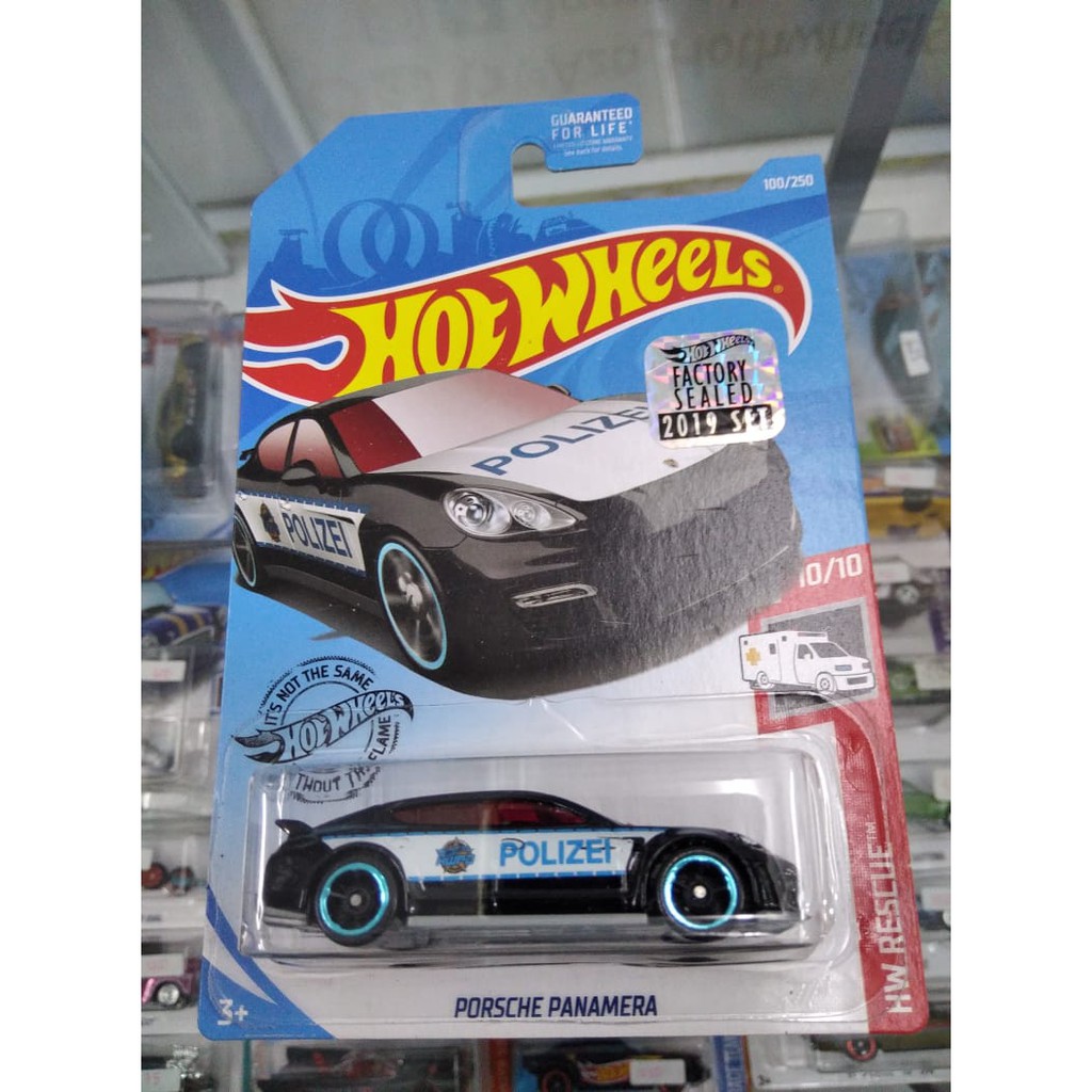 Hot Wheels Porsche Panamera Hitam FS 2019 Factory Sealed HW Hotwheels