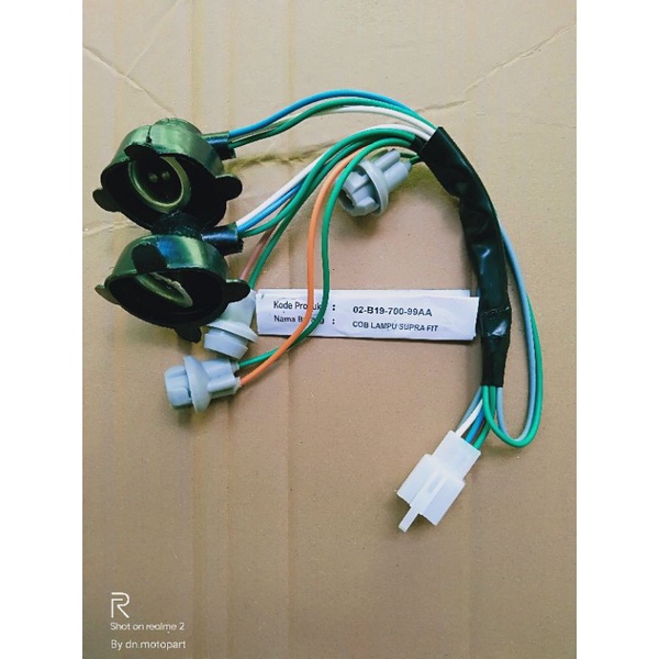 Piting lampu atau kabel soket lampu depan lampu sen depan Supra fit old berkualitas