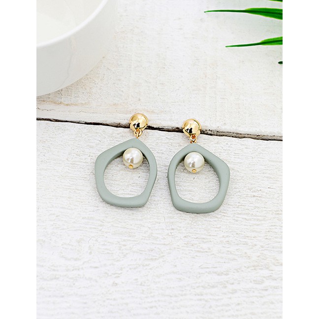 LRC Anting Tusuk Fashion Green Painted Alloy Beaded Geometric Irregular Earrings F47073