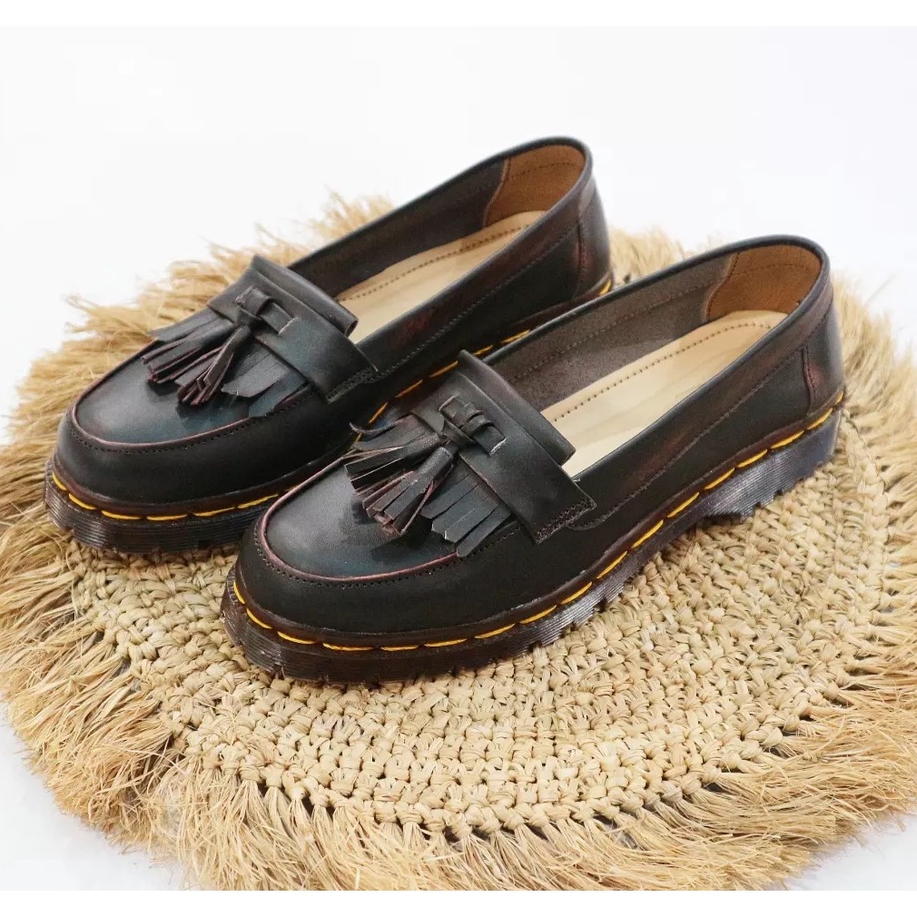 Sepatu Dokmart Wanita Loafer Kulit Cokelat Bros Up