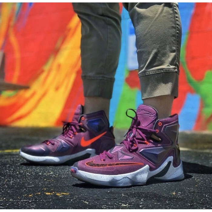 Nike Lebron 16 Mulberry (Sepatu Sneakers Casual Basket Cowok)