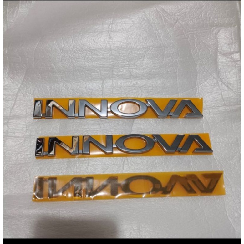 EMBLEM TULISAN INNOVA/INNOVA REBORN 2022 ORIGINAL