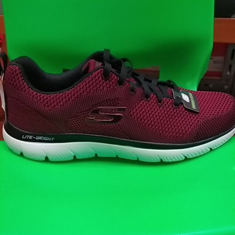 Sepatu skechers sports summits running