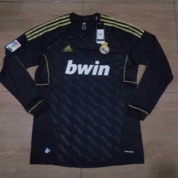 Jersey Retro Real Madrid Away 2011/12 Lengan Panjang