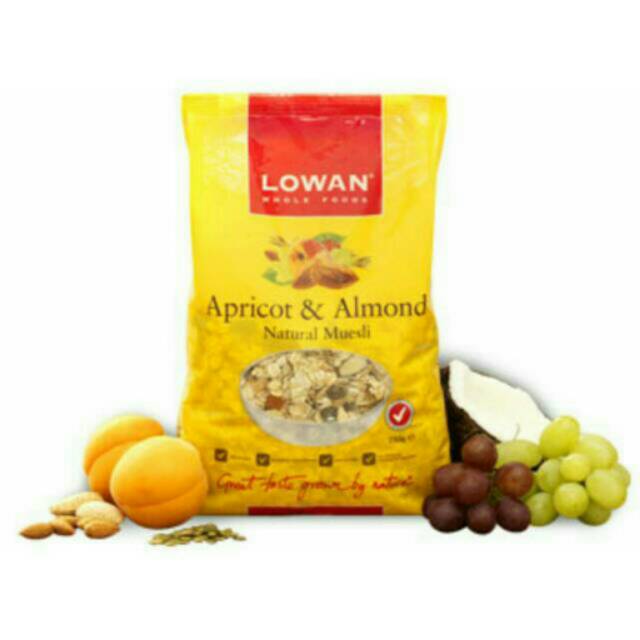 LOWAN APRICOT & ALMOND NATURAL MUESLI  500GR
