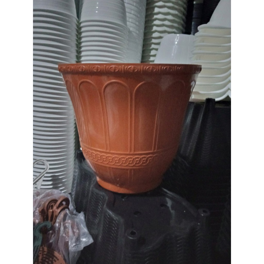 pot bunga plastik/ pot roma 25cm coklat