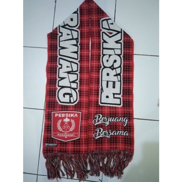 syal Persika Karawang awaydays