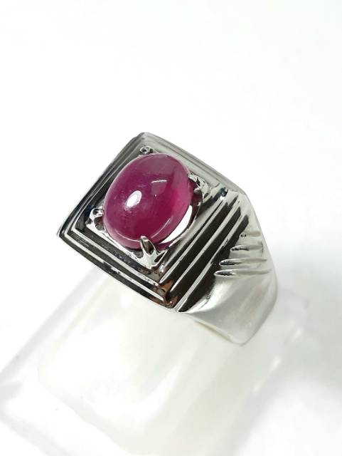 Cincin Batu Ruby Afrika Tembus Cahaya