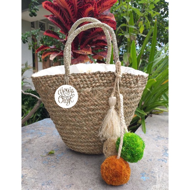 Djogja Craft Tas Anyaman Mendong free pom pom