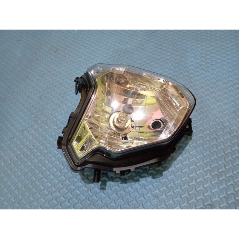 REFLEKTOR LAMPU DEPAN CRF 150 L ORIGINAL