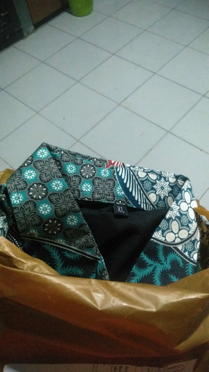 Kemeja Batik Pria Semi Sutra Silky Premium Puring Istimewa