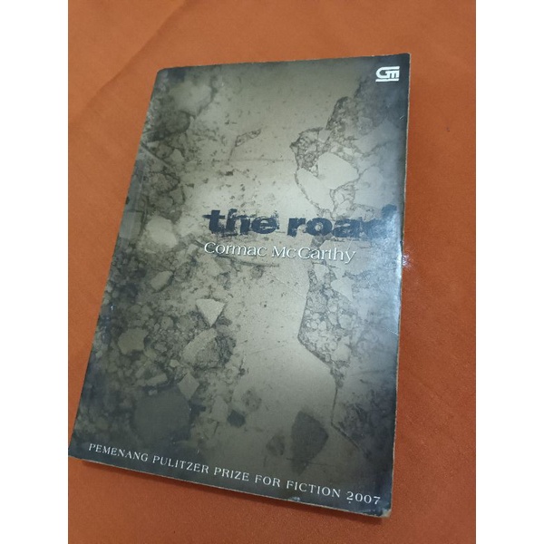 THE ROAD (JALAN) - CORMAC McCARTHY