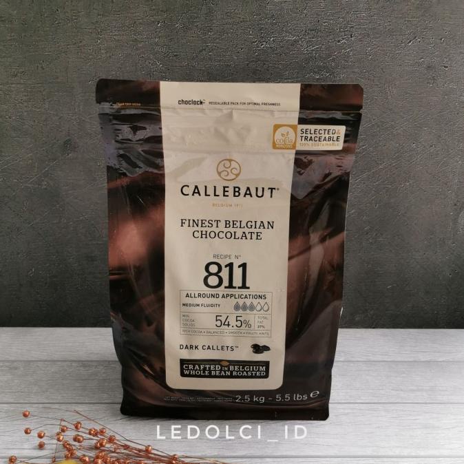 

CALLEBAUT MILK DARK WHITE CHOCOLATE COUVERTURE REPACK 500 GRAM TERJAMIN Kode 372