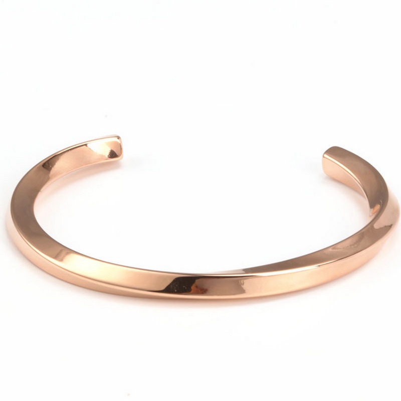 2022 Gelang Tangan Pria Model Terbuka Adjustable Bahan Stainless Steel Hias Berlian Warna Silver / Gold