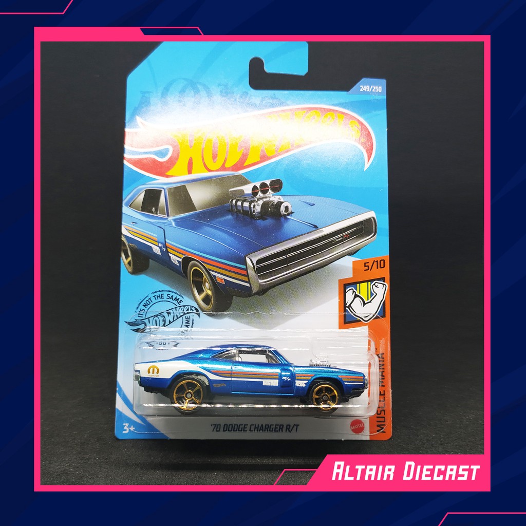 Hot Wheels 70 Dodge Charger R/T (Mainan Mobil, Real Car Miniatur)