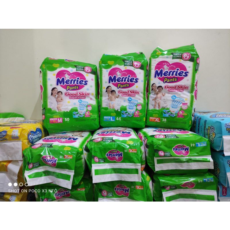 MERRIES PAMPERS XL