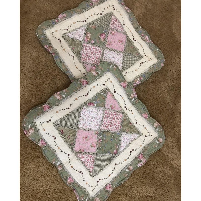 Sarung Bantal 45x45 cm Shabby Quilting