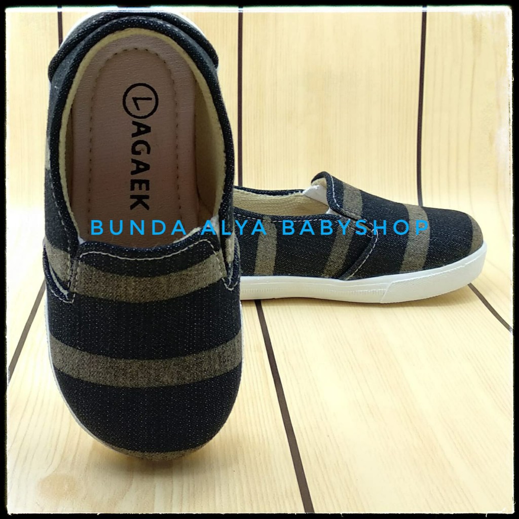 Sepatu Anak Perempuan Jeans Salur Usia 1 2 Tahun HITAM - Sepatu Anak Cewek Stripe Denim Keren Alas Karet Size 22 - 25 34 - 35