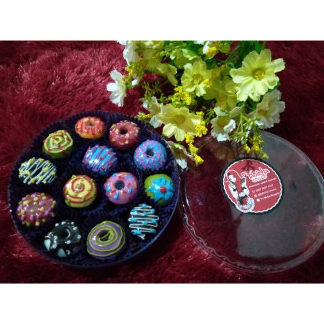 

Cokkat karakter dughnut