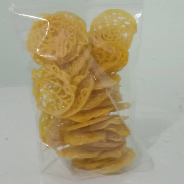 

KERUPUK MI KUNING SUPER 250GR diameter 6cm