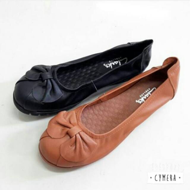 

New Clarks Radial pita