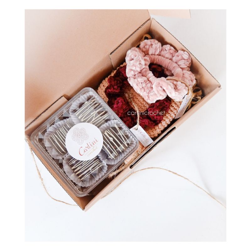 

PREORDER - 4in1 Valentine Hampers/Gift boxes