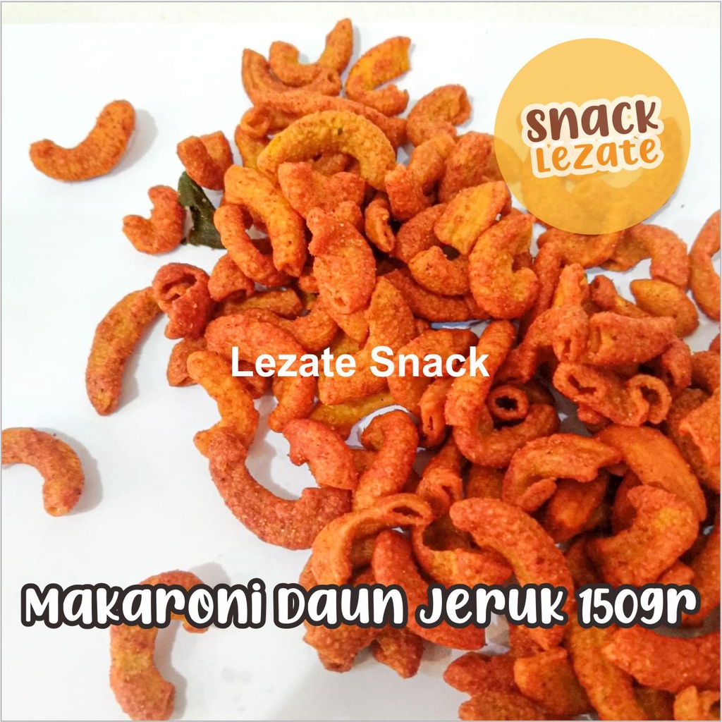 

Makaroni Bantet Daun Jeruk Murah Kemasan Box Toples 150gr / Macaroni Pedas Daun Jeruk 150gr / Makaroni Bantat