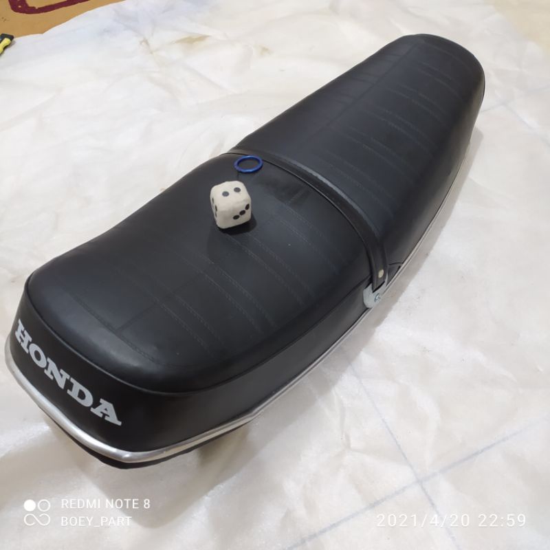 jok sadel assy set honda cb 100 cb100 k5 non original nos