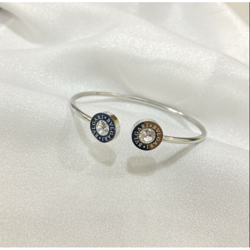 Gelang Titanium Flexibel Permata Bulat N20052101-Silver