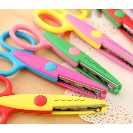 

Mainan Anak-CREATIF SCISSORS gunting anak zigzag/ Gunting Renda Kreatif/ prakarya anak