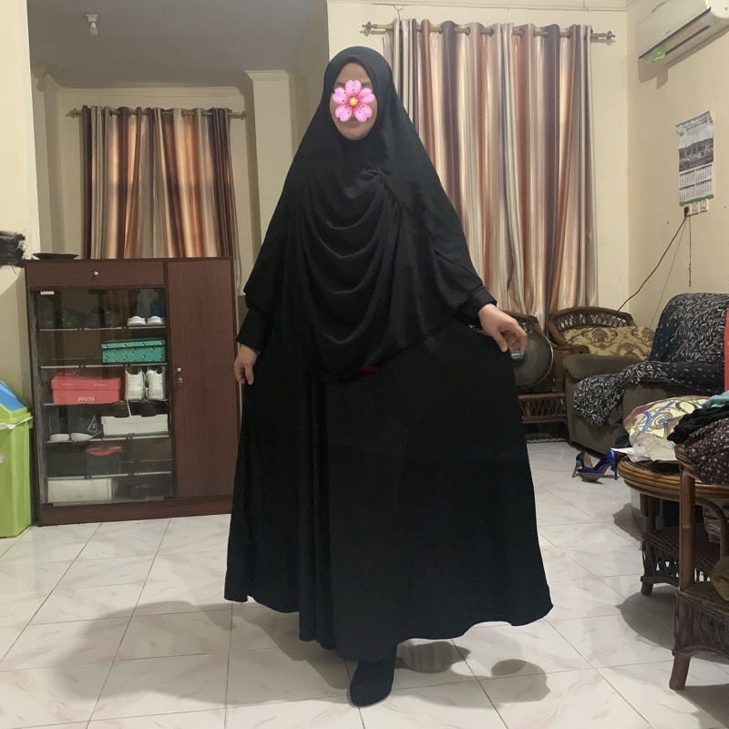 Setelan Gamis + Hijab warna Hitam