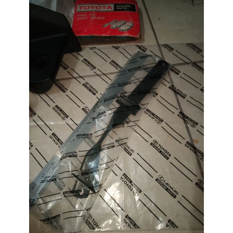 plat pegangan aki innova diesel