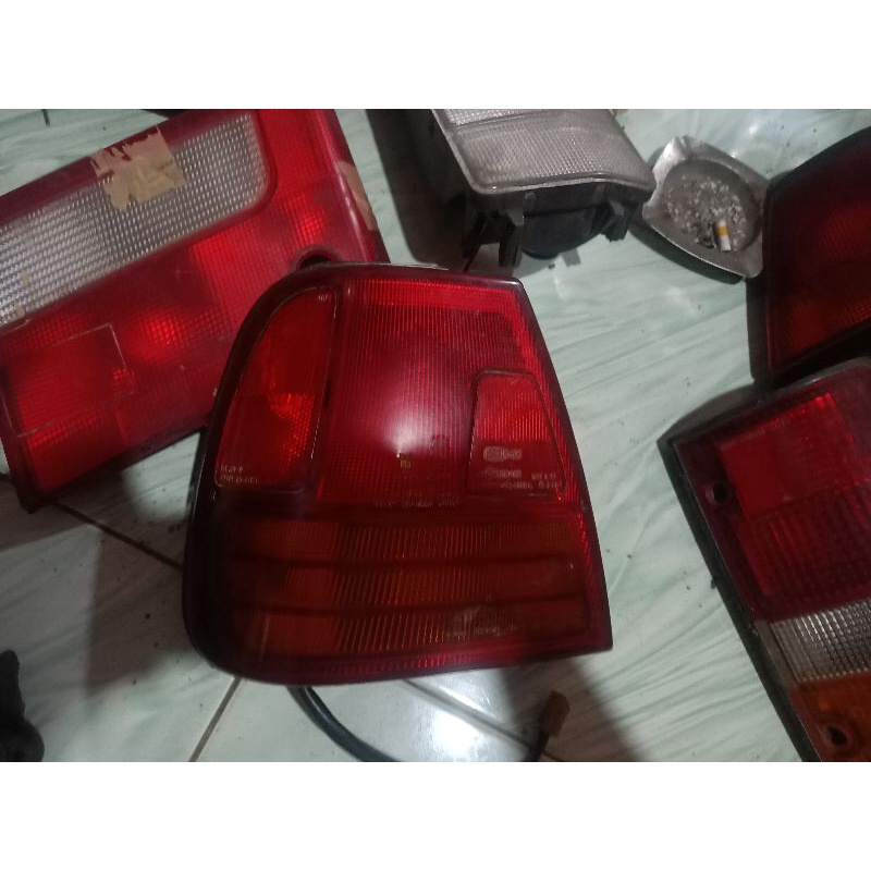 stoplamp suzuki esteem