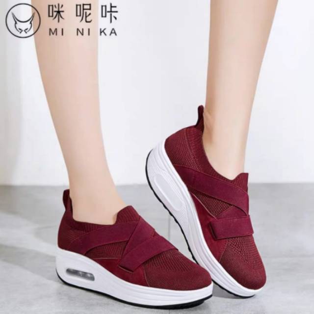QZ - Shaina Sepatu Sneakers Karet Wanita RT 01