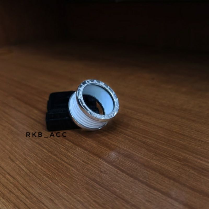 Cincin Titanium Pria/wanita Motif BULGARI silver anti karat