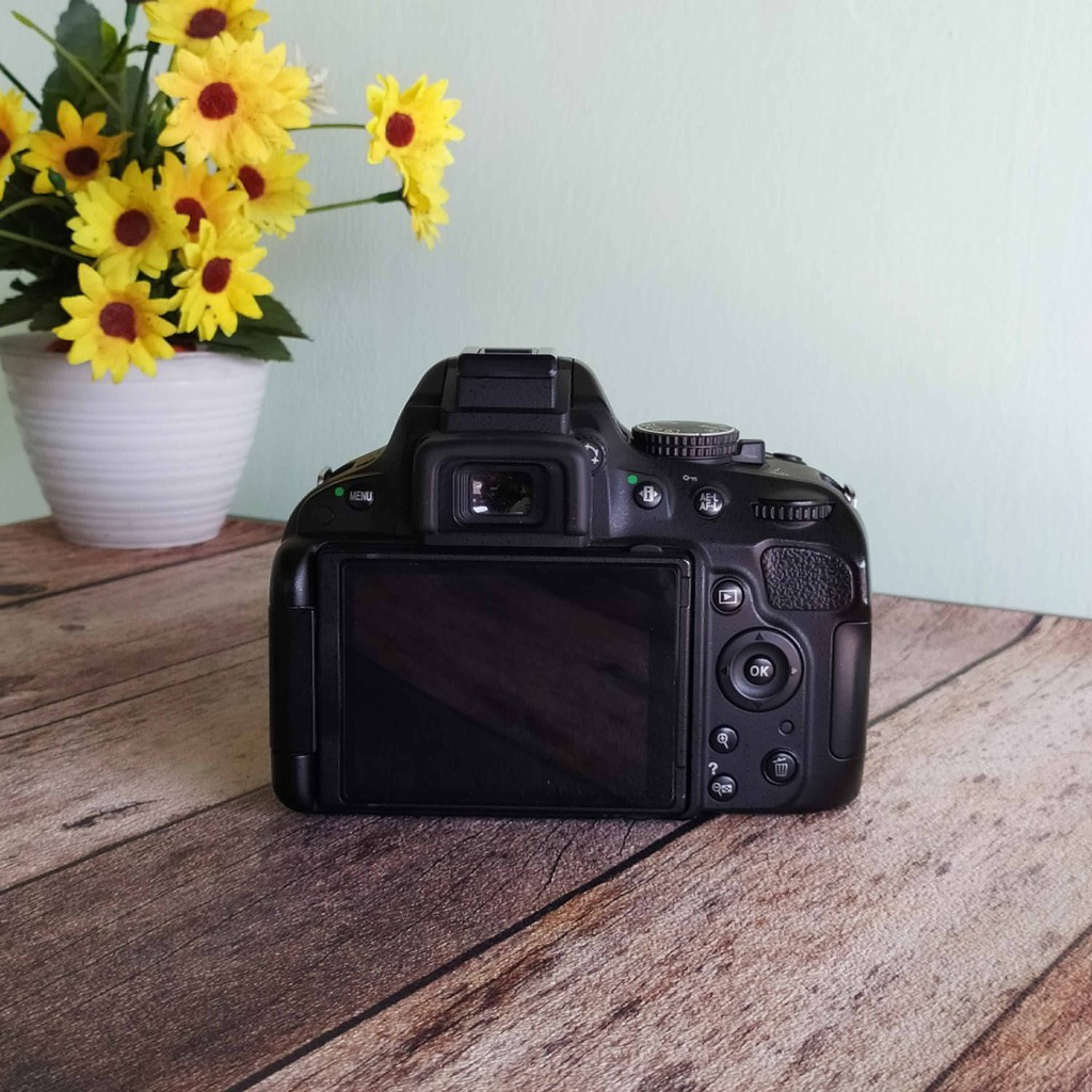 Kamera Camera NIKON D5100 Kit Second Murah dan Layar Lipat Cocok untuk Pemula Siap Pakai-4