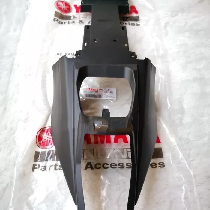 Spakbor belakang kolong R15 Vva V3 original ygp  yamaha
