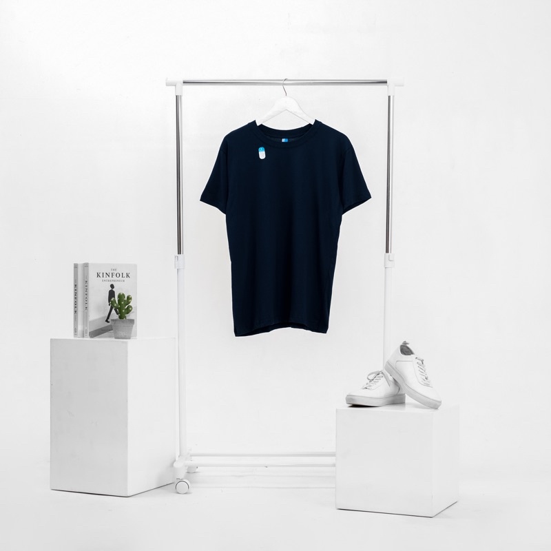 KAOS POLOS COMBED 30S LENGAN PENDEK PRIA DAN WANITA 100% COTTON ORIGINAL cocok untuk sablon-30s BIRU NAVY