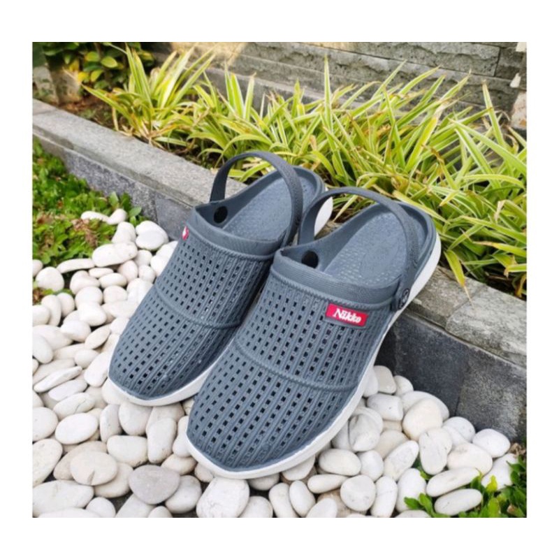 Sandal sepatu slop selop cowok pria karet BAKPAO anti air awet NIKKO 8151