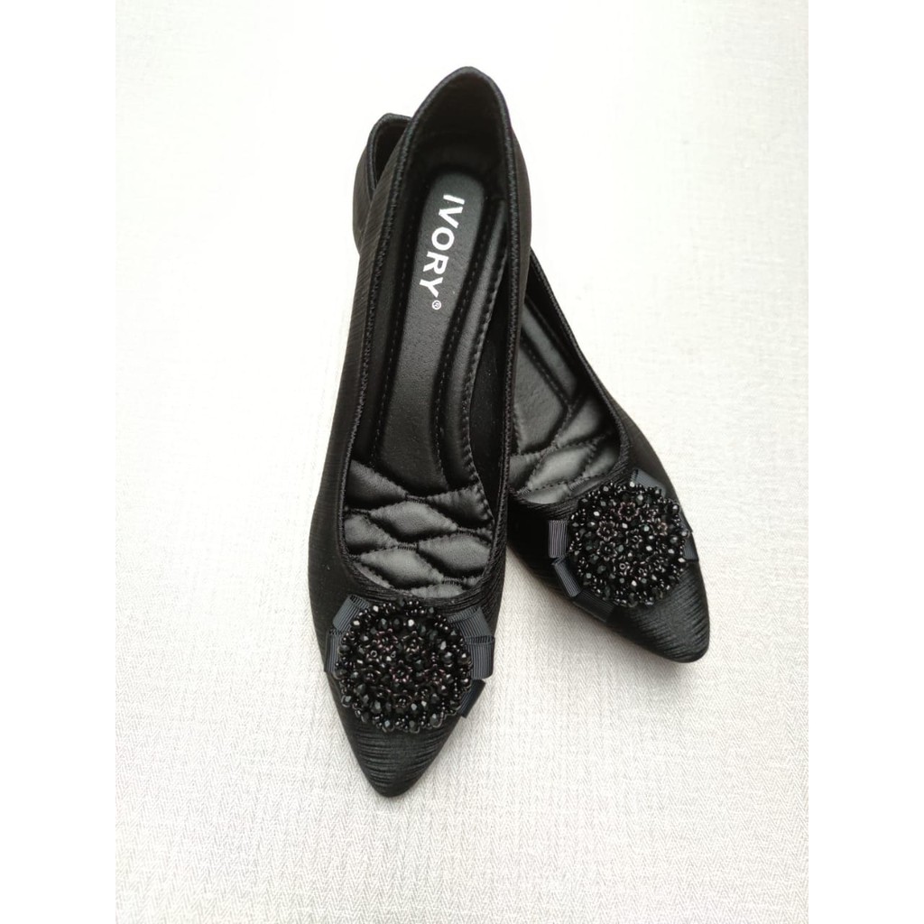 Ivory Sepatu Hak Tahu Kerja Ukuran Besar Size 41 42 43 44 VC1 Hitam