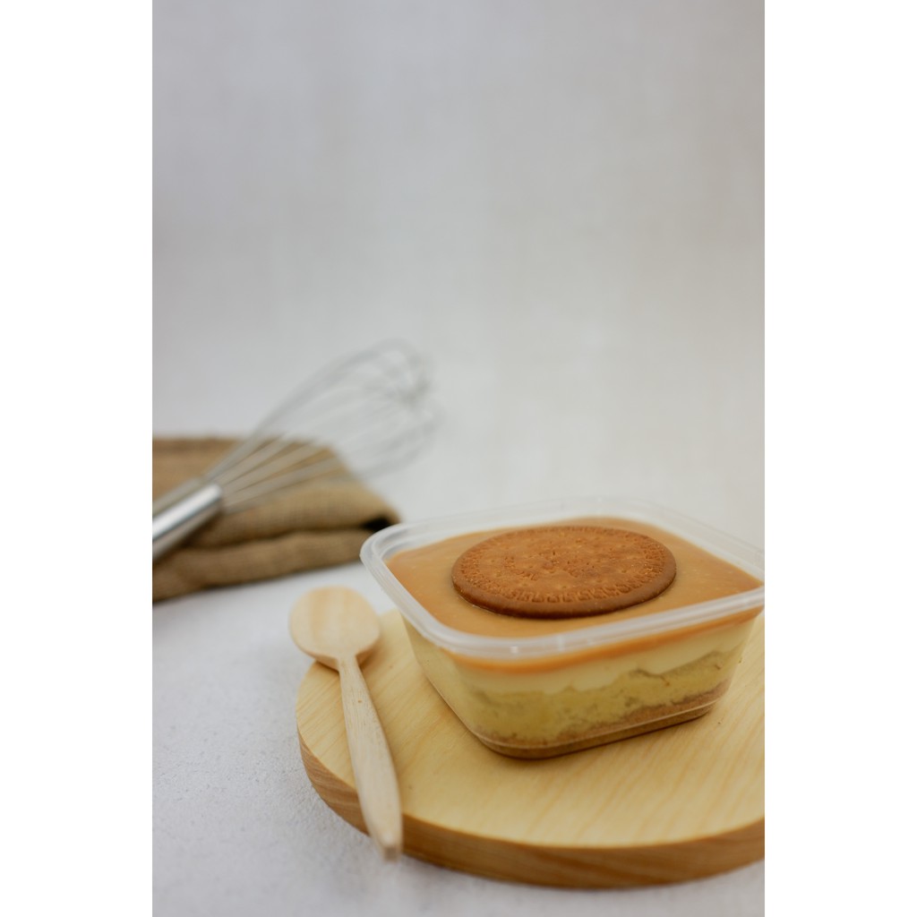 

Regal caramel dessert box