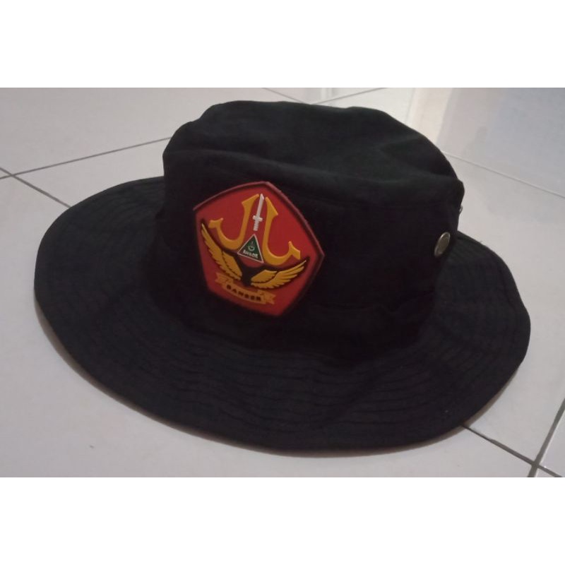 Topi rimba banser perekat