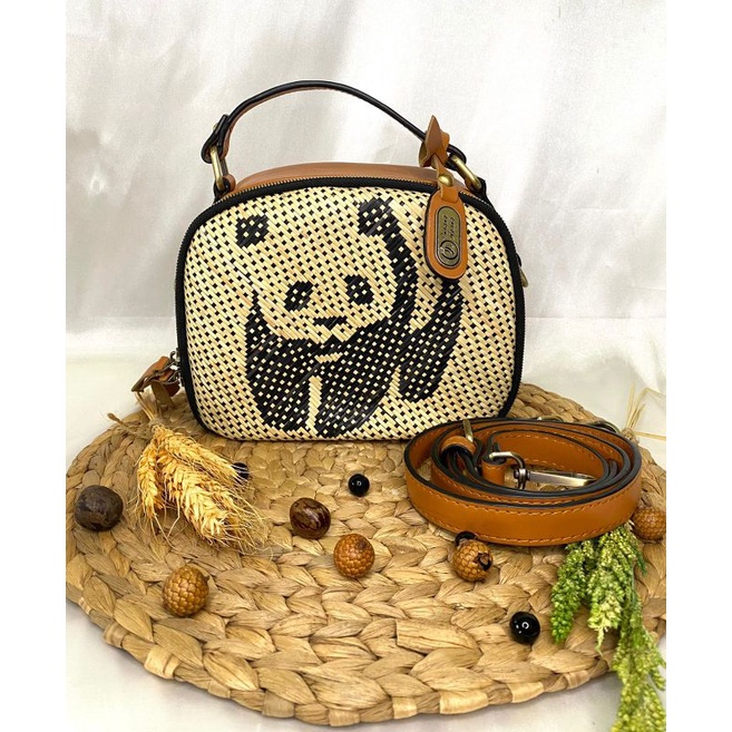 Tas rotan/tas motif panda/indang apang galeri/anyaman rotan/tas wanita/handbag/tas selempang