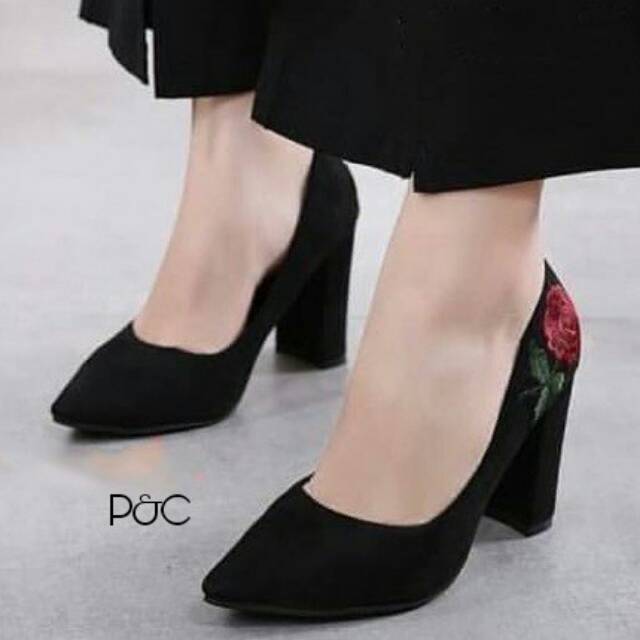SEPATU HEELS WANITA FLOWER HEEL KERJA KANTOR FORMAL MAIN MURAH LUCU  KOTAK TAHU MODEL GUCCI IMPORT