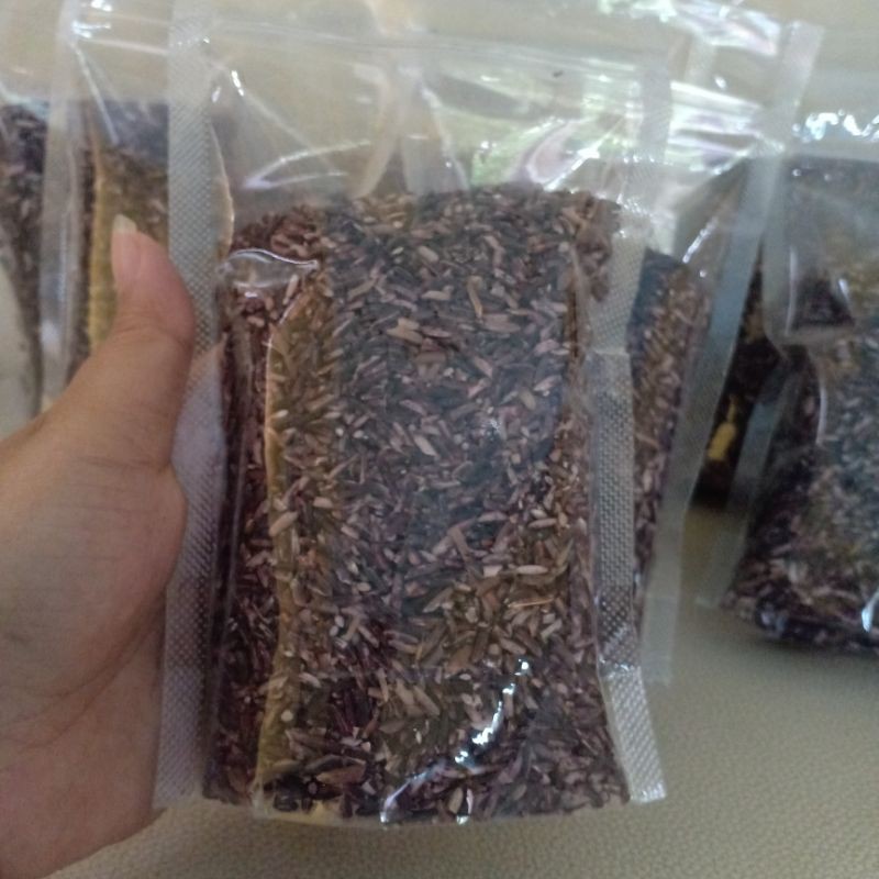 

KETAN HITAM / BERAS KETAN HITAM SOSOH 250 gram